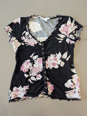 Candie's Black Short-Sleeve Snap Front Top with Pink Floral Print